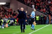 Mourinho estalló tras la eliminación del Benfica y apuntó contra Otamendi y compañía