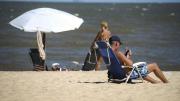 ¿Vacaciones o rutina? Lo que dice la encuesta de El Observador y académicos de la Udelar sobre el verano de los uruguayos en cada barrio y según su billetera