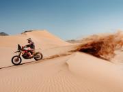 Luciano Benavides brilló en el Dakar 2026 y ganó la quinta etapa en motos