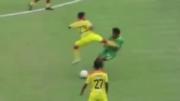 La brutal patada en el pecho por la que un jugador en Indonesia fue sancionado de por vida