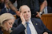 Weinstein pierde intento de nuevo juicio y evalúa declararse culpable en caso pendiente