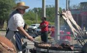 Jesús María 2026: cuánto cuesta comer asado dentro del Festival de folklore
