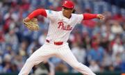 Jesús Luzardo llegó a un acuerdo con Filis de Filadelfia