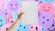 Con una hoja blanca y un poco de cinta, aprendé a hacer stickers caseros de los diseños que más te gustan