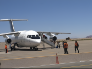 Gobierno activa dos vuelos para rescatar a turistas varados en Uyuni por los bloqueos