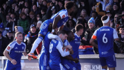 Juega en la sexta división de Inglaterra, es un club semiprofesional y dio el batacazo en la FA Cup