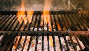 Cómo limpiar tu parrilla fácilmente y eliminar la grasa sin esfuerzo