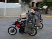 El Gobierno de Trump alerta que grupos armados chavistas están persiguiendo a estadounidenses en Venezuela