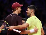 Triunfo y millones: Alcaraz le ganó a Sinner el primer duelo de 2026 en una exhibición a pura diversión en Corea del Sur