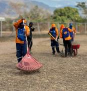 Realizada jornada de limpieza en el campo del sector El Cabrito