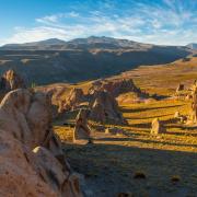 Pueblos chicos, agua caliente que brota de la tierra, paisajes, chupilcas y más: el norte neuquino y su magia