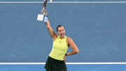 Sabalenka conquistó el WTA de Brisbane con solidez ante Kostyuk