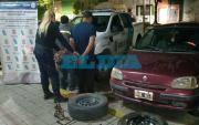 Detuvieron a dos sospechosos por robos de ruedas en pleno centro de La Plata