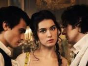 Ya está completa la miniserie Merteuil, juegos de seducción, una versión elegante, pero liviana, de Las amistades peligrosas