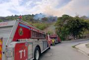 Incendio en cerro San Eduardo: emergencia forestal moviliza a bomberos en Guayaquil