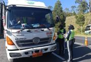 Controles en la Ruta Viva y Simón Bolívar suman 308 citaciones al transporte pesado