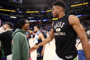 Milwaukee Bucks cerca de hacer un mega movimiento para darle otro anillo a Antetokounmpo