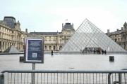 El Louvre permanece cerrado por la huelga de personal