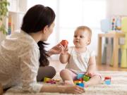 Con el bono ya incorporado al salario, cuánto se paga por hora y por mes a niñeras y personal de cuidado en enero de 2026