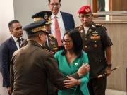 La nueva líder de Venezuela recluta tropas estadounidenses para recuperar un barco fugado