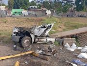 Camión volcó en el tramo 114 de la Autopista Regional del Centro