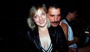 Ex esposa de Freddie Mercury no logra vender la mansión valorada en más de $us 40 millones que le dejó el cantante
