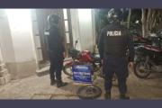 Autor del robo de una rueda huyó y abandonó una moto frente a su casa
