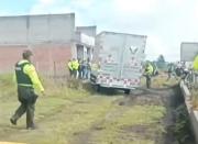Hallaron un cuerpo mutilado en el balde de una camioneta abandonada en el sur de Quito