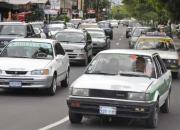Alcaldía advirtió con quitar placas a taxistas que cobren en exceso.