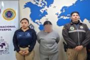 Alias 'La Señora', identificada como líder de una organización delictiva, fue deportada desde Estados Unidos