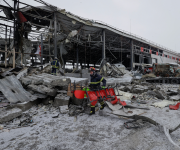 Ataques rusos en Ucrania dejan cuatro personas muertas y cortes de luz y calefacción