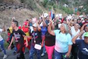 En Revenga marcharon por la liberación de Maduro y Flores