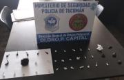 Secuestran drogas y pastillas durante una requisa en Villa Urquiza