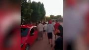 Pelea a la salida de un boliche: filman batalla campal de adolescentes en Rincón de los Sauces