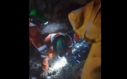 ¡RESCATE MILAGROSO! Salvan a dos mineros atrapados en socavón tras deslizamiento