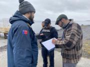 Autoridades marítimas y pesqueras refuerzan controles en remoto lago Blanco de Tierra del Fuego