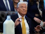 Donald Trump habló con la presidenta interina de Venezuela y dijo que todo anda muy bien