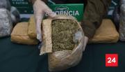 Estos sujetos se internaron en la pampa: Vehículo enterrado en el desierto tenía más de 900 kilos de marihuana