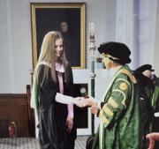 Paraguaya culminó maestría como becaria en Reino Unido con la más alta calificación