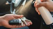 Rociar vinagre en las llaves del auto: por qué recomiendan hacerlo y para qué sirve