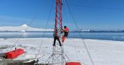WOM logra importante hito al instalar la antena más austral del país en el Territorio Chileno Antártico