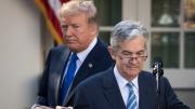Donald Trump descartó por ahora desplazar a Jerome Powell, pero mantiene la presión sobre la Fed