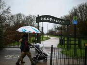 El misterio de los tres bebés abandonados en años distintos que son hermanos entre sí