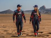 Otra victoria argentina en el Dakar: Cavigliasso y Pertegarini pelean por el podio