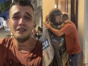 El padre de una presunta víctima de abuso abrazó a un policía que le prometió cárcel para el acusado