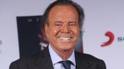 Julio Iglesias contrata abogado penalista tras denuncias de abuso sexual
