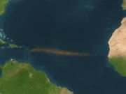 Qué es la enorme franja marrón que cruza el océano entre América y África, y preocupa a las ciudades costeras