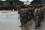Gobierno traslada 10 000 militares a Guayaquil para reforzar seguridad en tres provincias