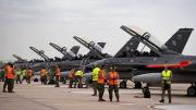 Llegó a la Base un refuerzo logístico para modernizar la operatividad de los F-16