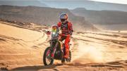 Rally Dakar: Luciano Benavides perdió el liderazgo en motos y el título se define en la última etapa